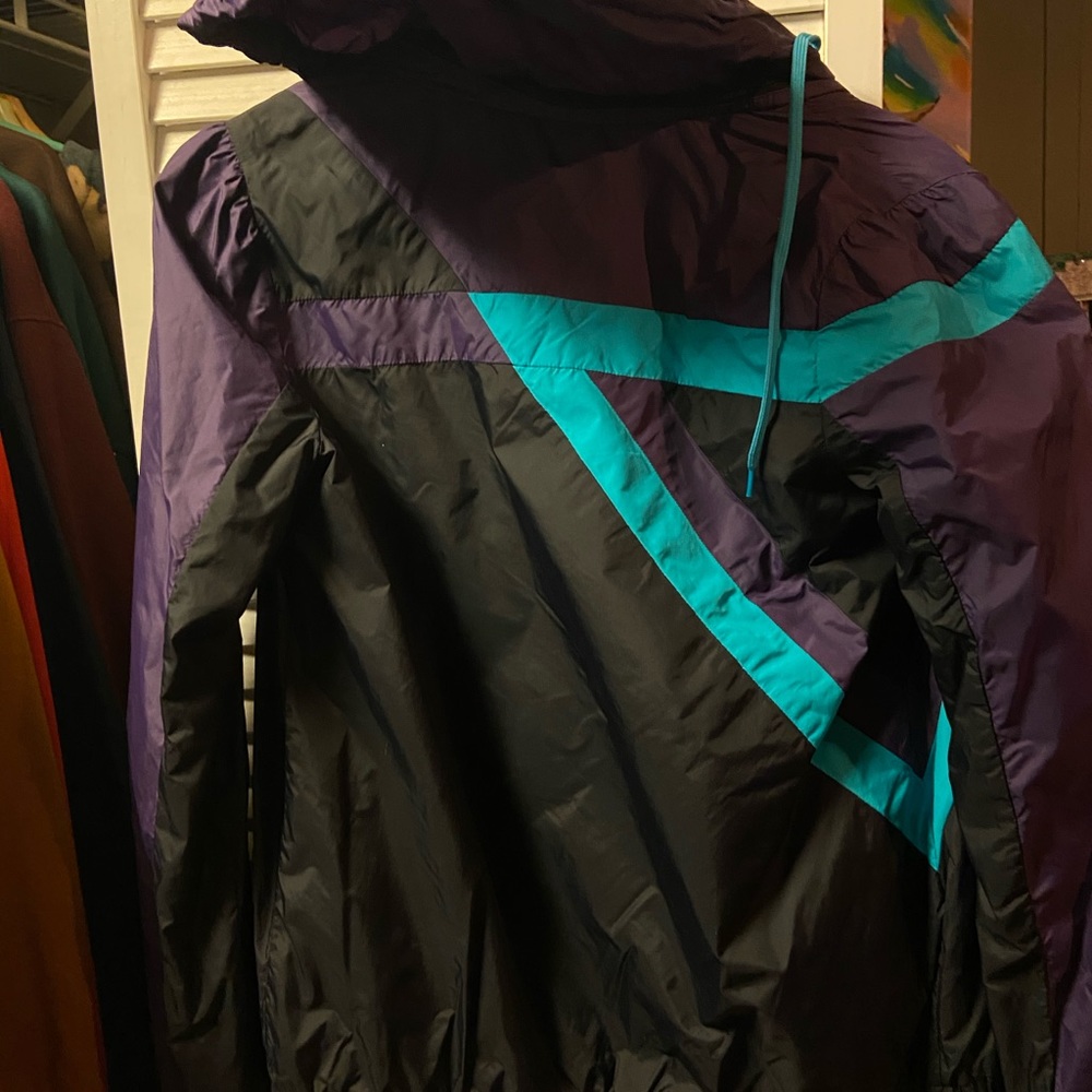 VINTAGE VANS WIND BREAKER